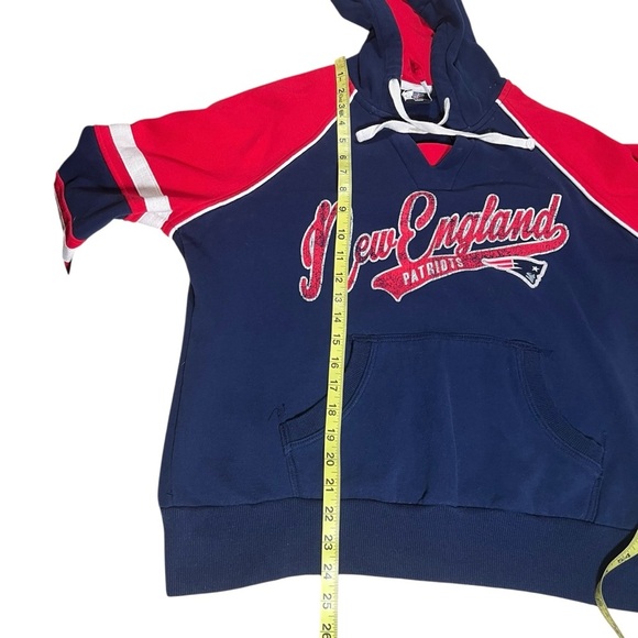 G-III Apparel NFL Throwback New England Patriots Ladies Hoodie Sweatshirt XL - Picture 3 of 15